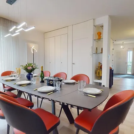 Maison Mandarine 5 Bedrooms 180m2 Ferienhaus