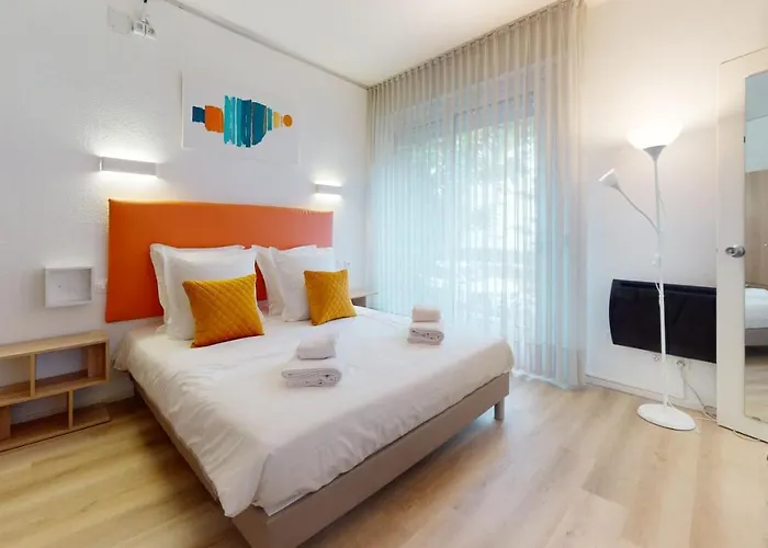 Dom wakacyjny Maison Mandarine 5 Bedrooms 180m2